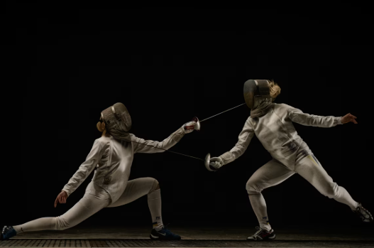 mengenal-footwork-fencing-yang-penting-untuk-laga