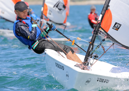 kerja-tim-yang-efektif-saat-kompetisi-sailing