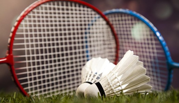 cara-meningkatkan-smash-badminton-agar-lebih-kuat