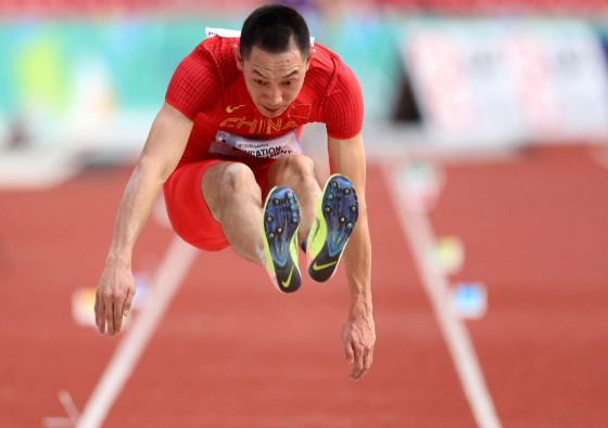 peran-kecepatan-awalan-dalam-lompat-jauh